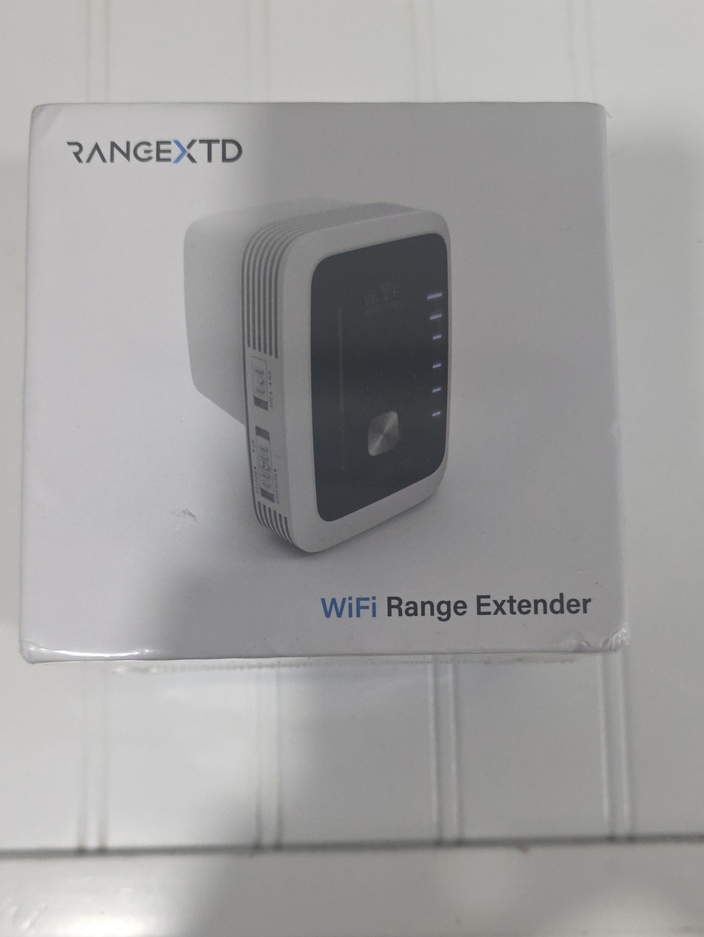 White WiFi Range Extender